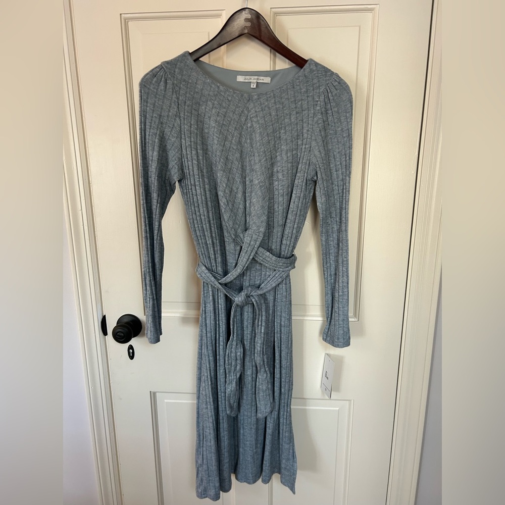 Julia Jordan size 4 dress in Heather Blue